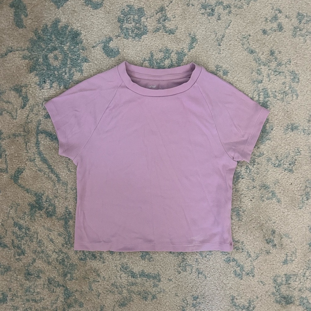 Arie Lavender Cropped T-Shirt